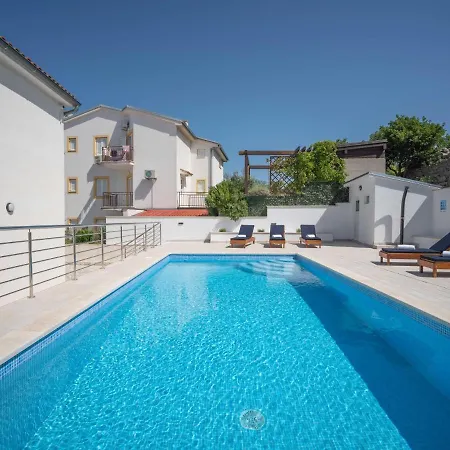 Apartamento Josipa-1 *