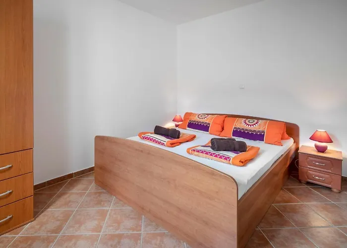 Appartement Josipa-1 Klenovica